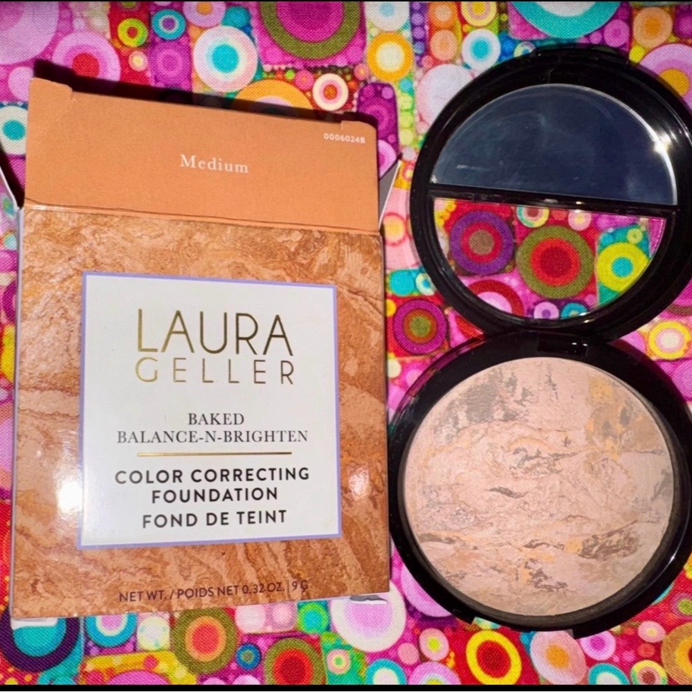 Laura Geller Baked Balance N Brighten Color Correcting Foundation Shade Medium